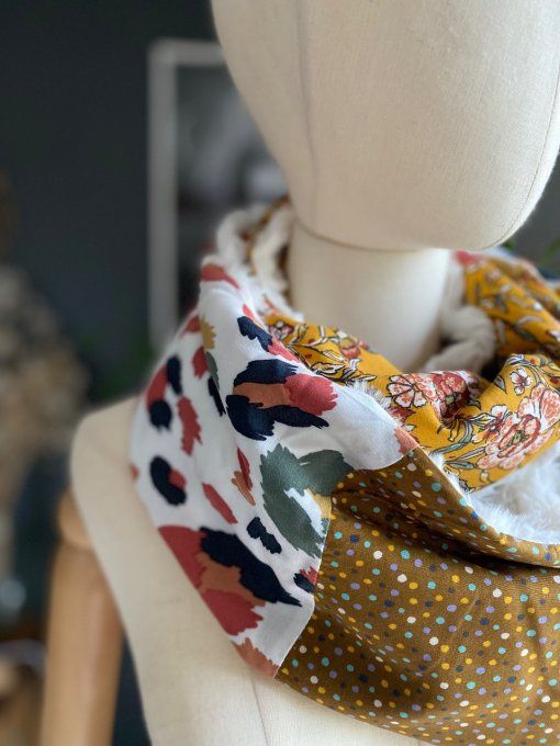 Snood double, leopard et fleurs, moutarde & beige